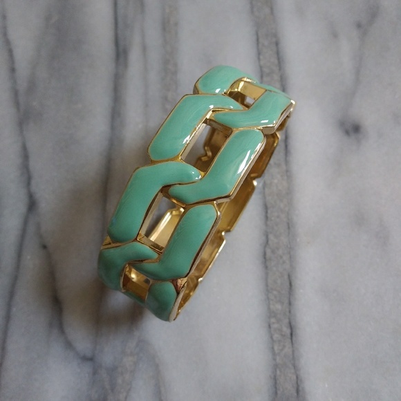 Mint Link Enamel Cuff Bracelet - Picture 4 of 7